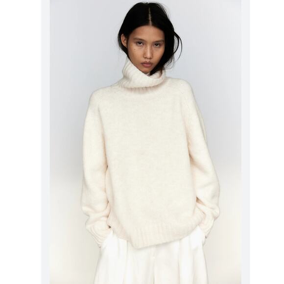 Atelier Delphine Sweaters - Atelier Delphine Alpaca Cream Turtleneck Knit Sweater in size M